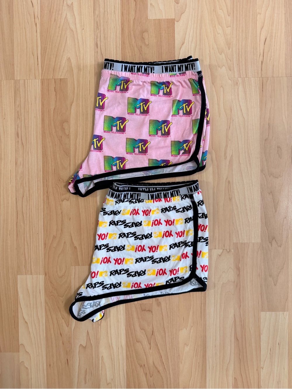 MTV Graphic Boxer Lounge Shorts Set, Women’s XL